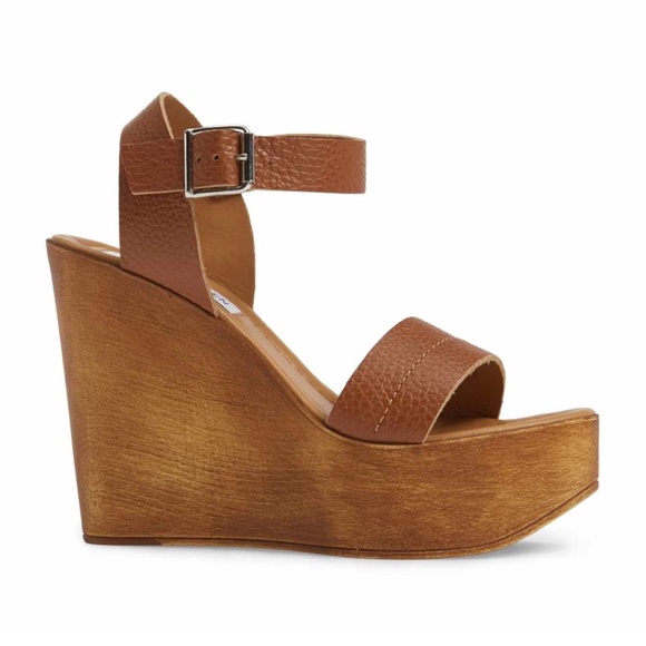 Steve Madden Shoes - Steve Madden NWT Belma Wedge Sandal Size 9